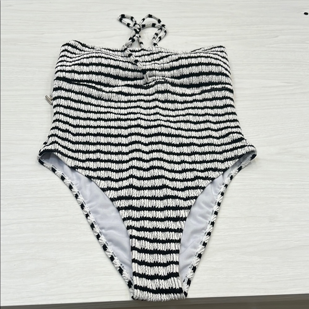 Black and White Striped High-Waisted Bathing suit